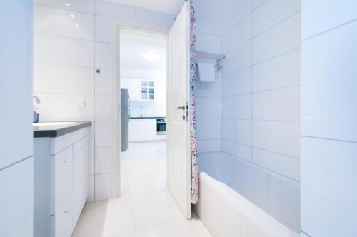 Apartment image 10
