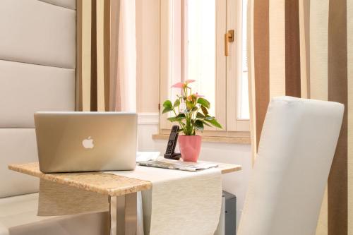 La Foresteria Luxury Suites - image 11