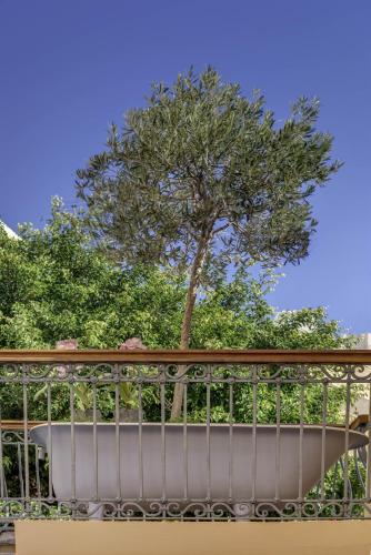 Arhontiko Ermoupolis - image 8