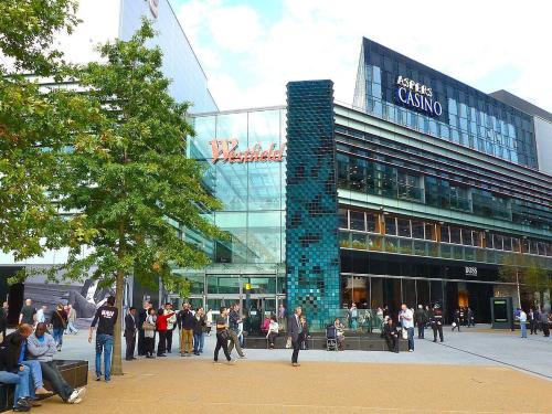 Cozy apartment in Stratford from 18 minutes to Central London, Londra