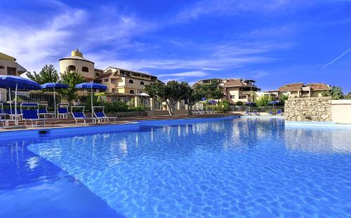 Colonna Beach Hotel - image 10