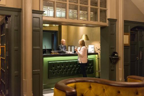 Lobby, The Crown Manor House Hotel in Lyndhurst