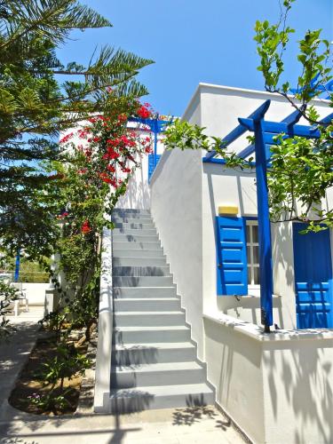 Levante Beach Hotel - image 10