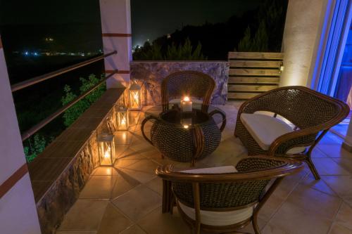 Balcony/terrace, Villa Kastelas in Gorgolaini