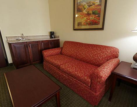 Holiday Inn Express Hotel & Suites Lexington NW-The Vineyard