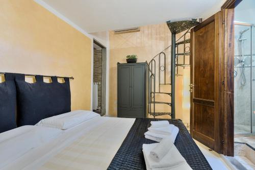 Santo Spirito Frescos - image 14