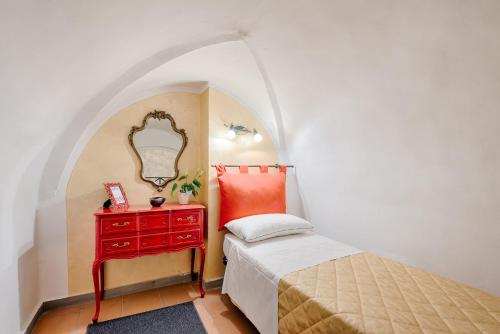 Santo Spirito Frescos - image 8