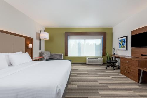 Holiday Inn Express Queensbury-Lake George Area, an IHG Hotel