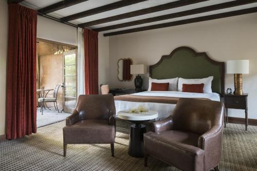 Casita with King Bed image 5