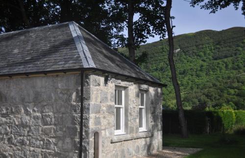 The Old Stables, Alltshellach Cottages