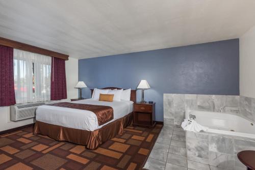 Days Inn & Suites by Wyndham Lodi