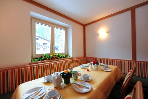 Restaurante, Haus Enzian in Sankt Anton am Arlberg