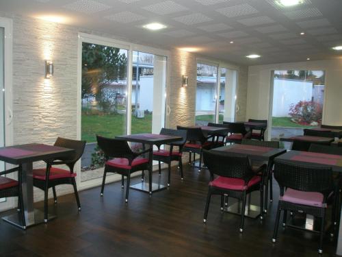 Charme Hôtel et Spa Montbéliard Sud - image 9