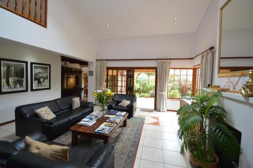 Bayside Lodge Garden Route B&B - image 2