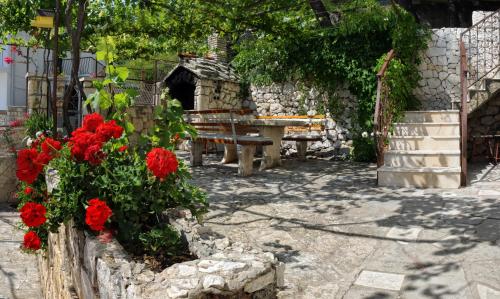  Apartments Lada in 21318 Mimice