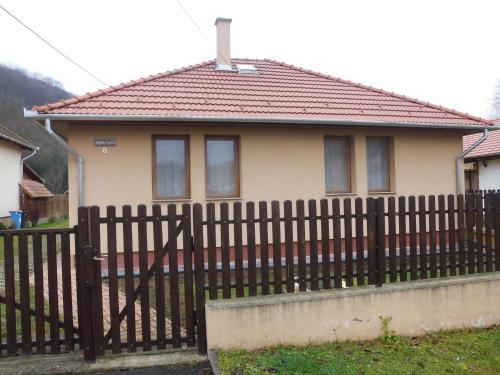  Dapsy Apartmanház in Jósvafő