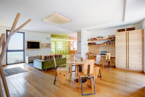 共用Lounge/電視區, Polisena L'Altro Agriturismo Veg in 蓬蒂達