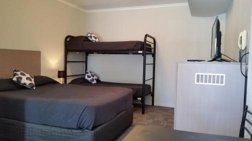 Room, family