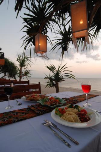 Food and beverages, Lanta Seafront Resort in Klong Nin Beach
