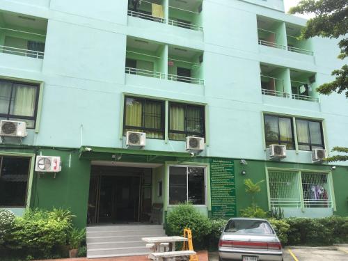 Chanmuan Resident – Bangkok, NY