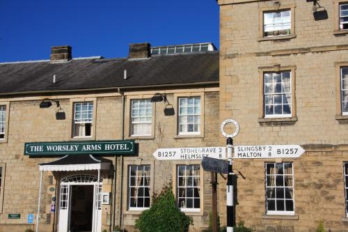Worsley Arms Hotel