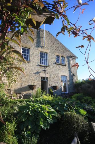 Worsley Arms Hotel - image 5