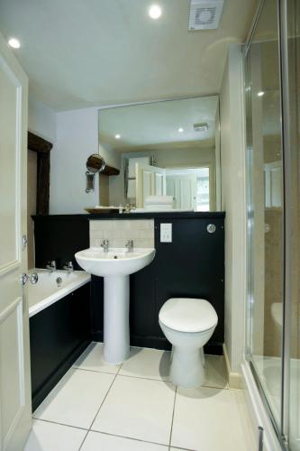 The Greyhound on the Test Hotel Room Type - Deluxe Room