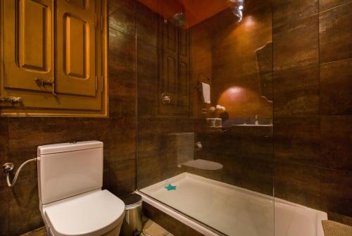 Barcelona 54 Apartment Rentals - image 4