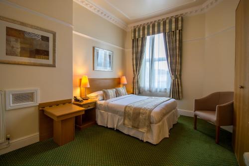 room detail thumbnail 1