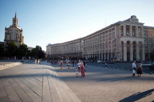 PodolHotel Apartment on Naberezhno-Khreschatytska History Center - image 7