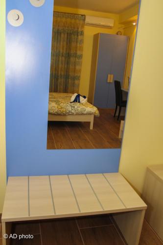 Homesuitehome - image 9