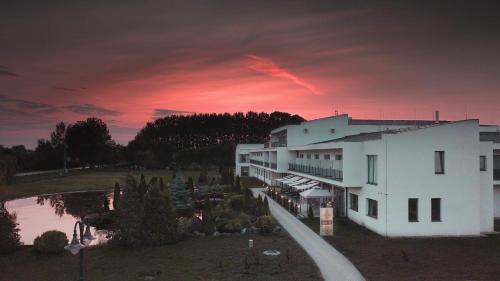 Garden Hotel Medical & Spa in Debrecen