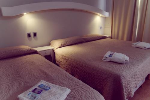 Standard Triple Room image 4