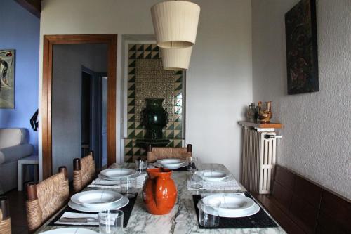 บริการและสิ่งอำนวยความสะดวก, ÀNCORA VELLA (ANCORA VELLA) in แซนท์แอนโทนีเดคาลอนเก