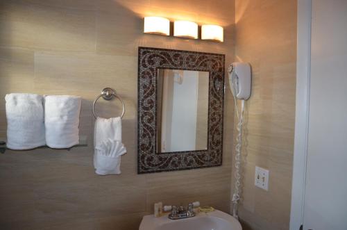 La Terrace Oceanfront - image 2