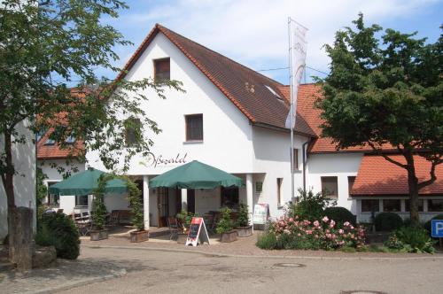 B&B Kirchheim am Ries - Landhotel Oßwald - Bed and Breakfast Kirchheim am Ries