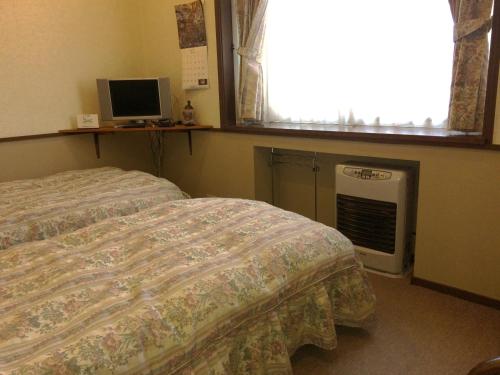 Twin Room with Bathroom