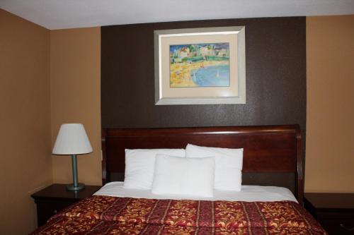 Coratel Inn and Suites Maple Grove