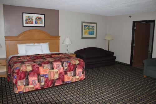 Coratel Inn and Suites Maple Grove