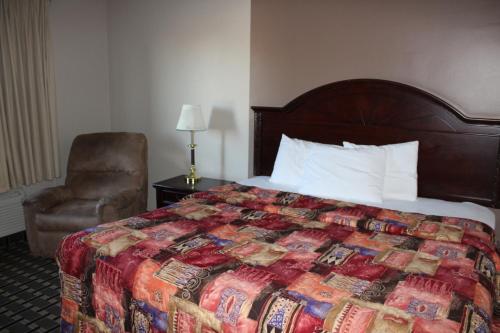 Coratel Inn and Suites Maple Grove