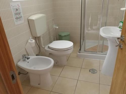 Lagos City Center Guest House & Hostel - image 11