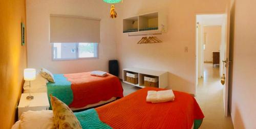 2 bedrooms, 3 beds