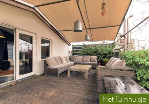 Facilities, Garden House, Private studio apartment with wifi and free parking for 1 car in Weesp