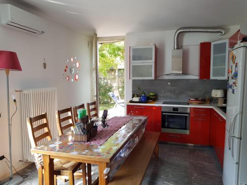  Casa con Giardino e Cucina, Pension in Cernusco sul Naviglio bei Gorgonzola