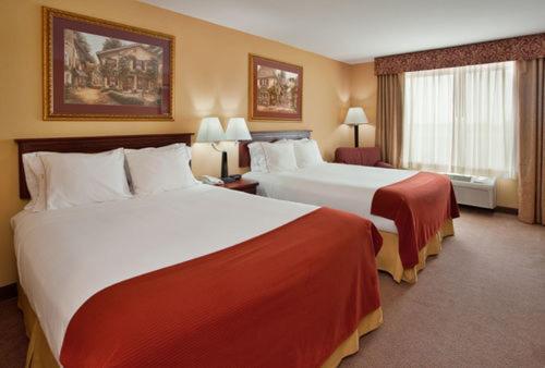 Holiday Inn Express Hotel & Suites Maryville, Maryville, MO, United