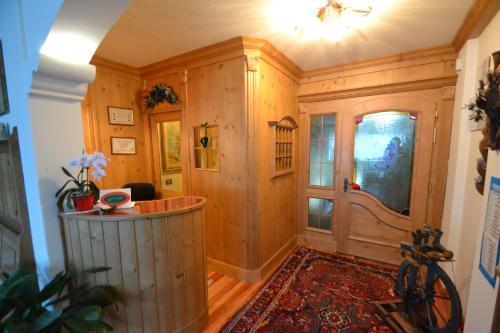 Hotel Villa Nevada – Cortina d'Ampezzo, FL
