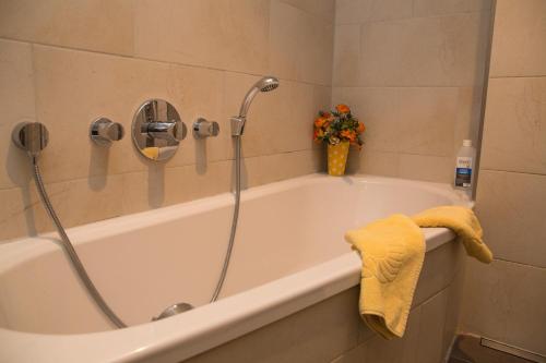 Bathroom, Ankerplatz Binz im Haus Strelasund in Ostseebad Binz