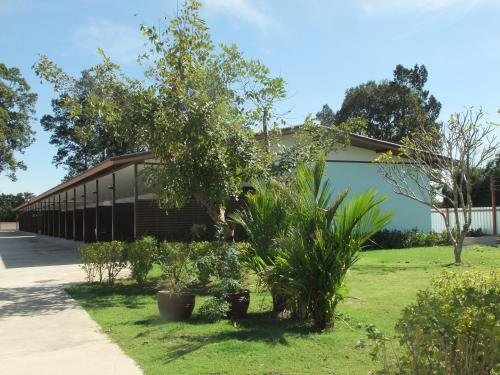 Hage, Chao Phraya Home in Phayuha Khiri