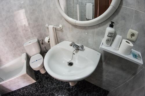 Hostal Caminito del Rey - image 7