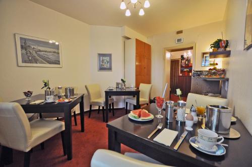 Hotel Am Ehrenhof 1